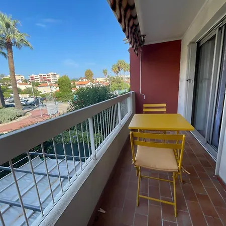 Appartement Cros De 2 Pieces - Det001 *