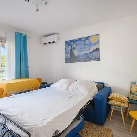 Cros De 2 Pieces - Det001 Appartement *
